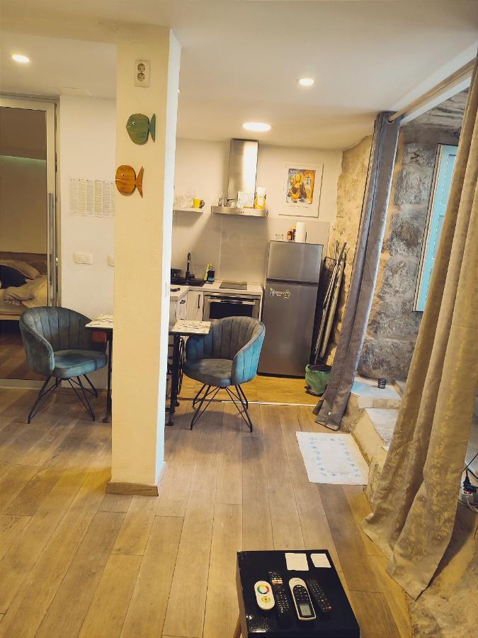 Studio Apartman Fondo スプリト エクステリア 写真
